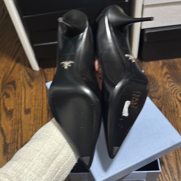 Prada Black Women's Heels - Picture 3 of 3